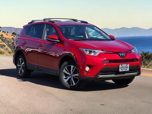 Barcelona Red Metallic 2016 Toyota RAV4 XLE