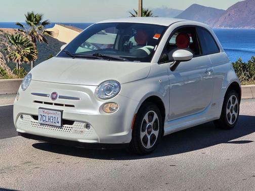 Bianco Perla (Pearl White Tri-Coat) 2013 FIAT 500e Battery Electric