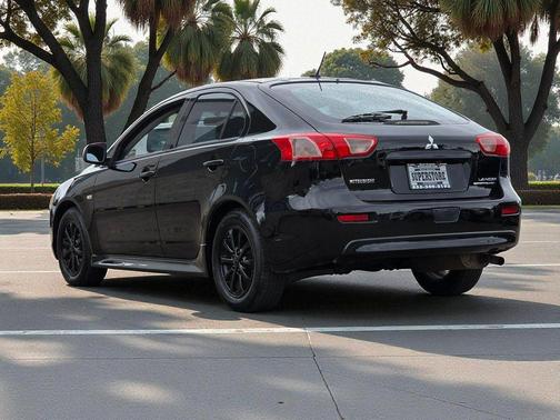 2014 Mitsubishi Lancer Sportback ES