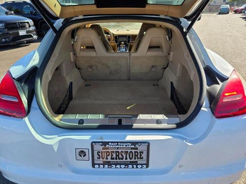 2011 Porsche Panamera 4