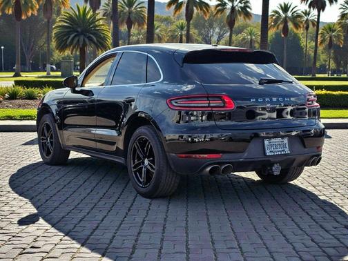 2015 Porsche Macan S
