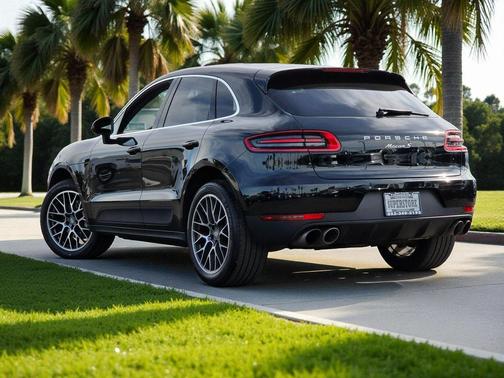 2016 Porsche Macan S
