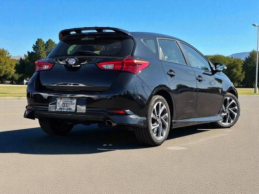 2017 Toyota Corolla iM Base