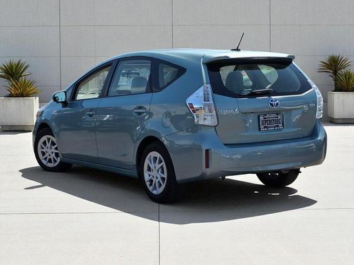 2014 Toyota Prius v Three