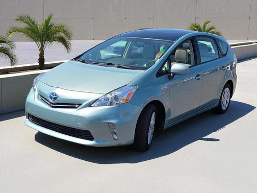 2014 Toyota Prius v Three