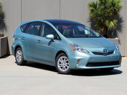 2014 Toyota Prius v Three