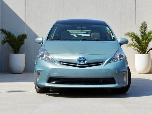 2014 Toyota Prius v Three