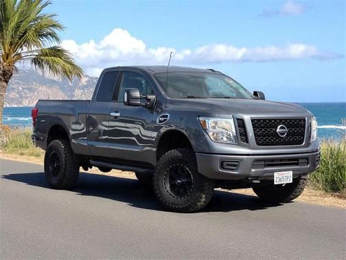 2017 Nissan Titan XD SV