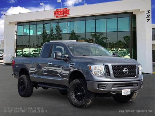 2017 Nissan Titan XD SV