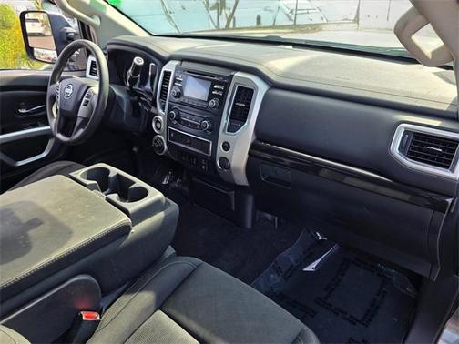 2017 Nissan Titan XD SV