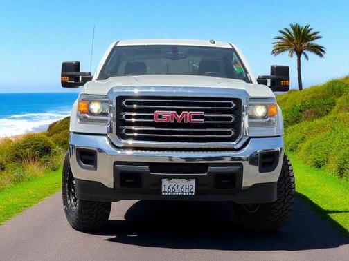 2017 GMC Sierra 2500 Base