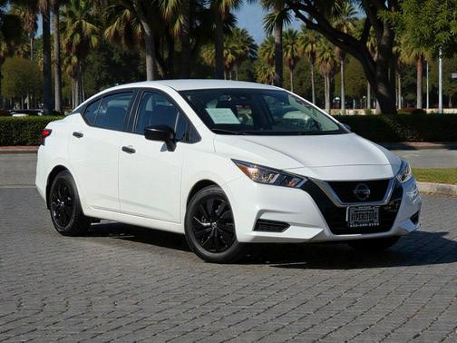2020 Nissan Versa 1.6 S