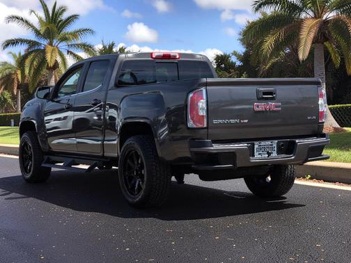 Smokey Quartz Metallic 2019 GMC Canyon SLE