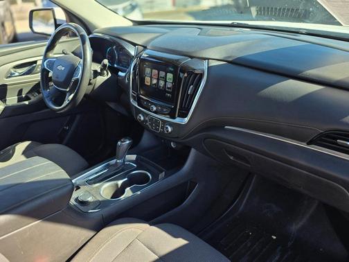 2018 Chevrolet Traverse LT Cloth