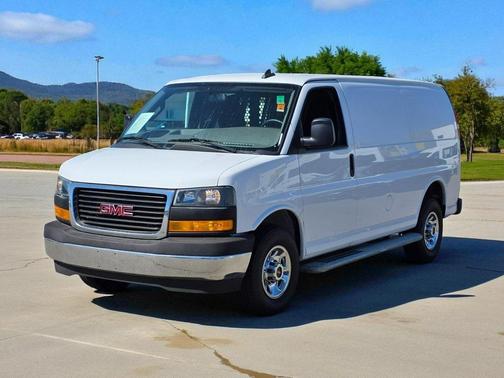 2023 GMC Savana 2500 Work Van