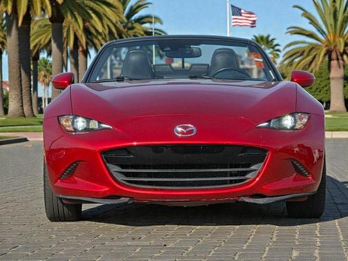 2016 Mazda MX-5 Miata Grand Touring