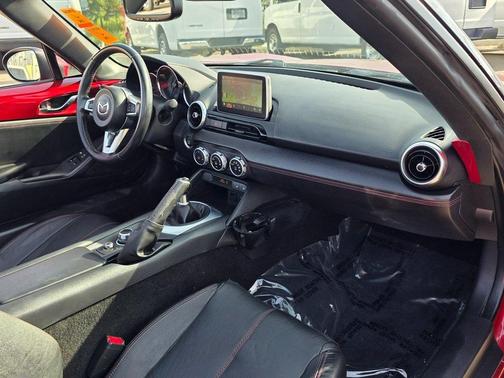 2016 Mazda MX-5 Miata Grand Touring