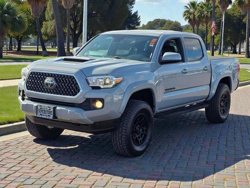 2018 Toyota Tacoma SR5