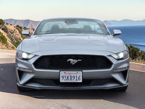 2022 Ford Mustang EcoBoost Premium