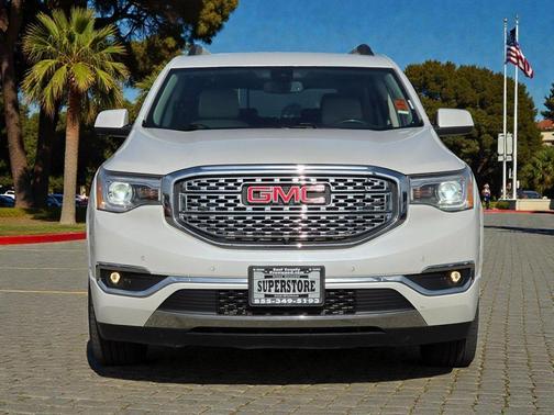 2018 GMC Acadia Denali