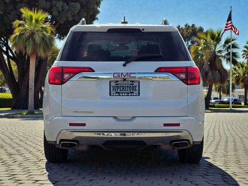 2018 GMC Acadia Denali