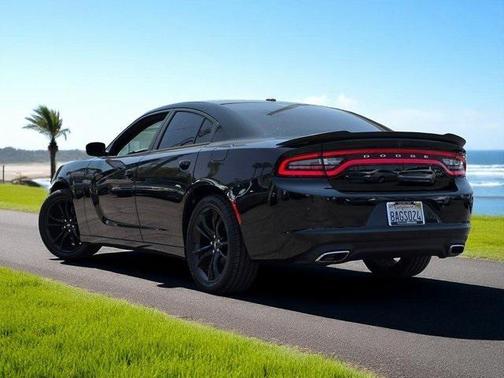 2018 Dodge Charger SXT