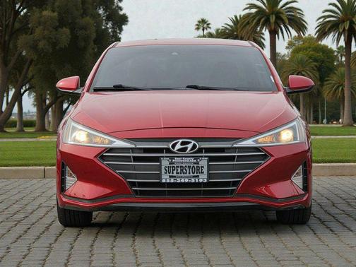 2020 Hyundai ELANTRA SEL