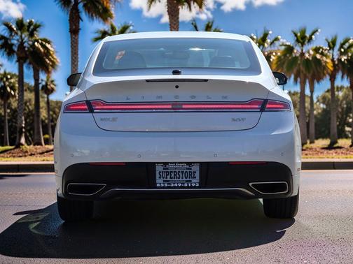 White Platinum Metallic Tri-Coat 2018 Lincoln MKZ Reserve I