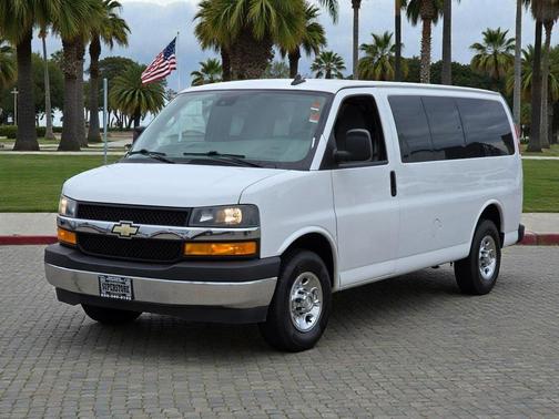 2020 Chevrolet Express 2500 RWD 2500 Regular Wheelbase LT