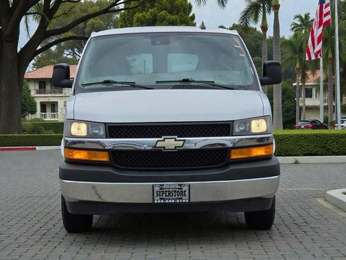 2020 Chevrolet Express 2500 RWD 2500 Regular Wheelbase LT