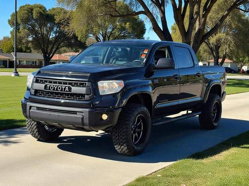 2016 Toyota Tundra SR5