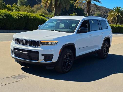 2023 Jeep Grand Cherokee L Laredo