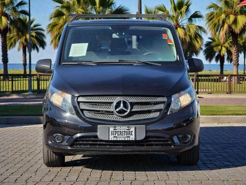 2017 Mercedes-Benz Metris Base