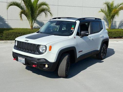 2017 Jeep Renegade Trailhawk
