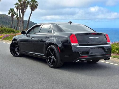 2017 Chrysler 300C Base