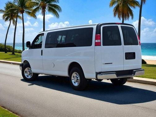 2020 Chevrolet Express 2500 RWD 2500 Regular Wheelbase LT