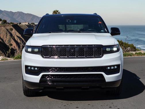 2024 Jeep Grand Wagoneer L Series II 4x4