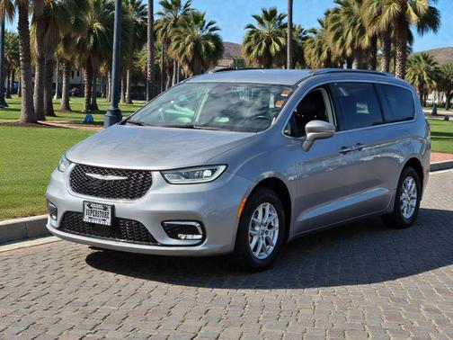 2021 Chrysler Pacifica Touring L