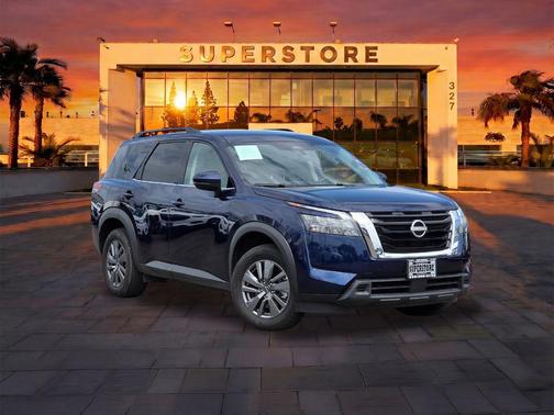 Deep Ocean Blue Pearl 2025 Nissan Pathfinder SV FWD