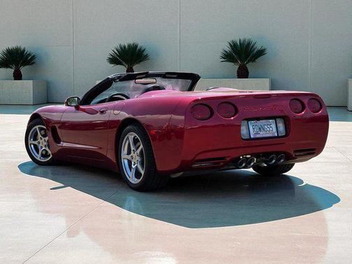 2004 Chevrolet Corvette Base