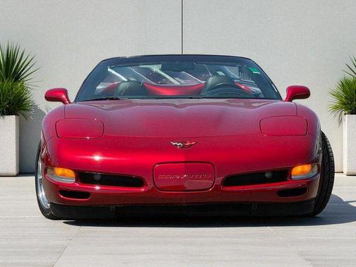 2004 Chevrolet Corvette Base