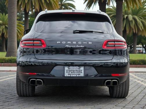 2017 Porsche Macan Turbo