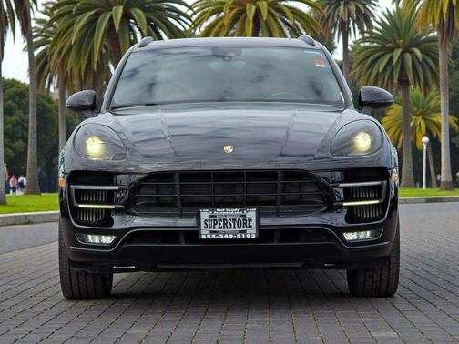 2017 Porsche Macan Turbo