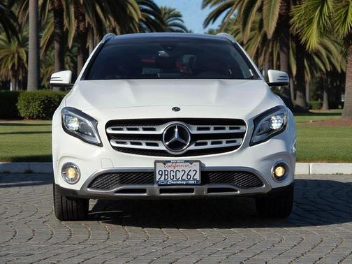 2018 Mercedes-Benz GLA 250 Base