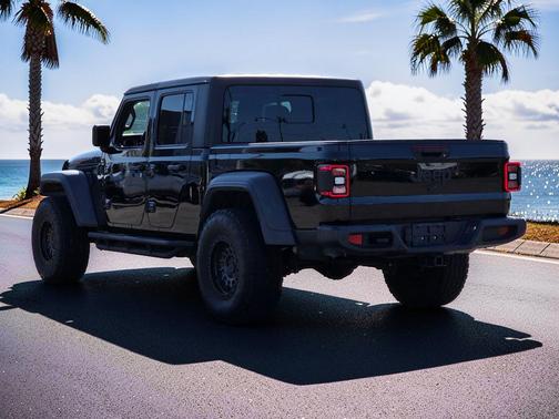 Black Clearcoat 2020 Jeep Gladiator Sport S