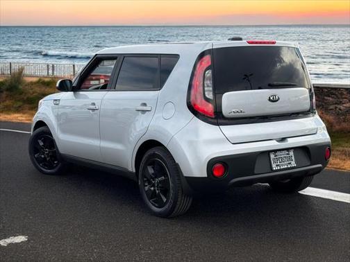 2017 Kia Soul Base