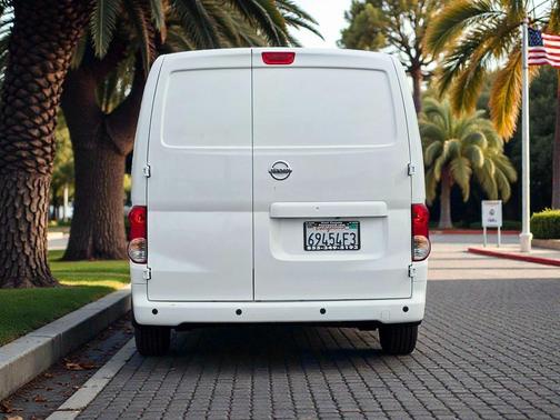 2021 Nissan NV200 SV