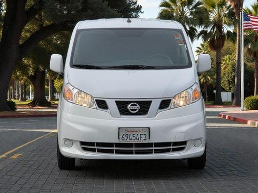 2021 Nissan NV200 SV