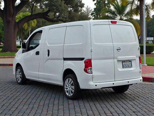 2021 Nissan NV200 SV
