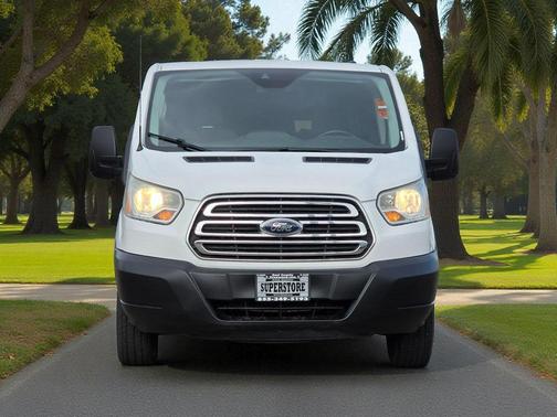 2017 Ford Transit-350 XLT